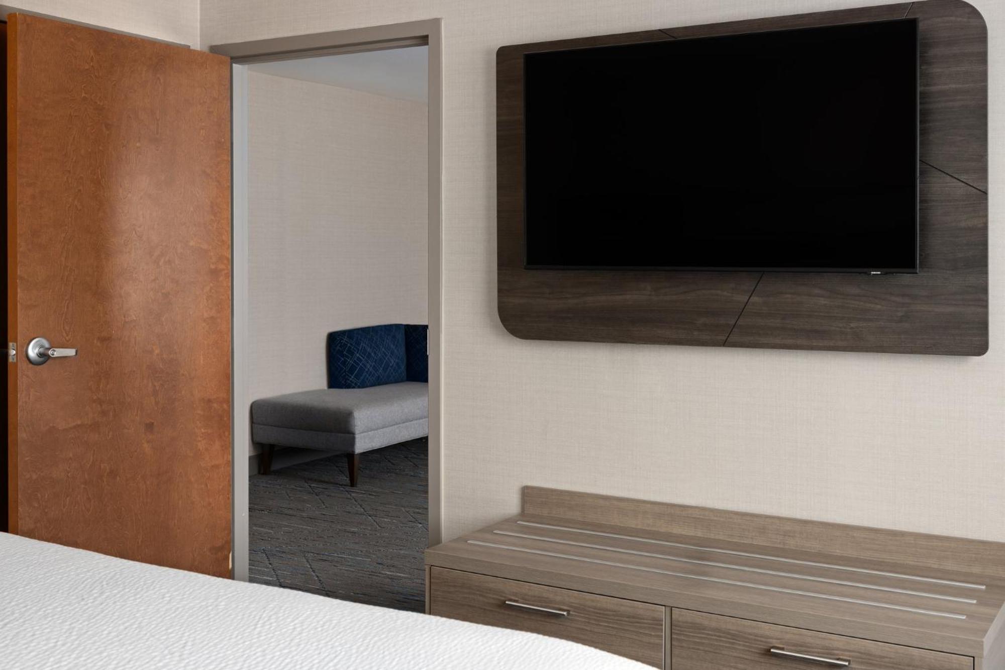Holiday Inn Express Hotel & Suites Freeport By Ihg Zewnętrze zdjęcie